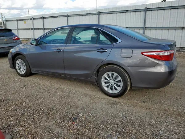 4T4BF1FK9GR573179 2016 TOYOTA CAMRY - Image 2