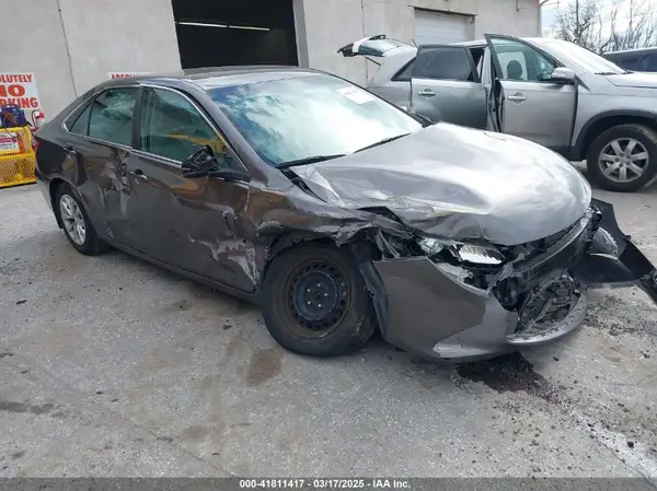 4T4BF1FK9GR574168 2016 TOYOTA CAMRY - Image 1