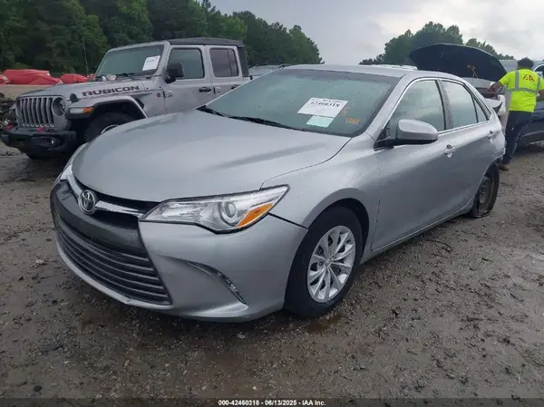 4T4BF1FK9GR575546 2016 TOYOTA CAMRY - Image 2
