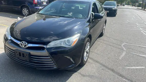 4T4BF1FK9GR57705 2016 TOYOTA CAMRY - Image 2