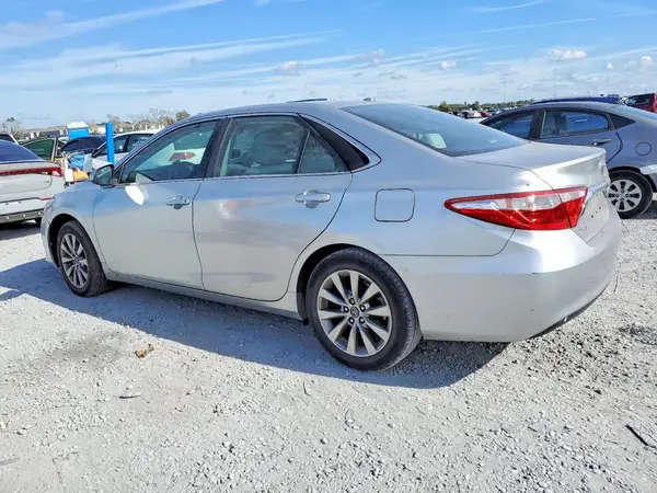 4T4BF1FK9GR582397 2016 TOYOTA CAMRY - Image 2
