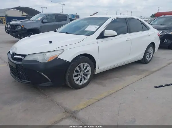 4T4BF1FK9GR584134 2016 TOYOTA CAMRY - Image 2