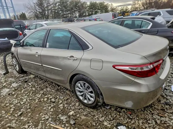 4T4BF1FKXGR519440 2016 TOYOTA CAMRY - Image 2