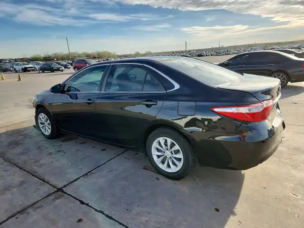 4T4BF1FKXGR519888 2016 TOYOTA CAMRY - Image 2