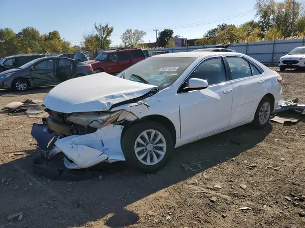 4T4BF1FKXGR520264 2016 TOYOTA CAMRY - Image 1