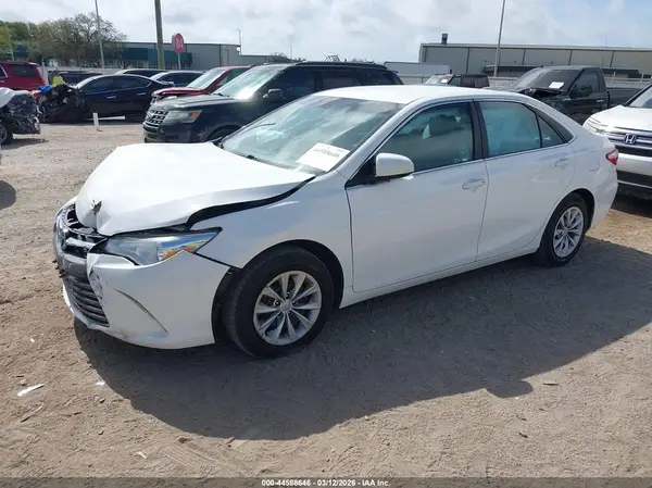 4T4BF1FKXGR520460 2016 TOYOTA CAMRY - Image 2