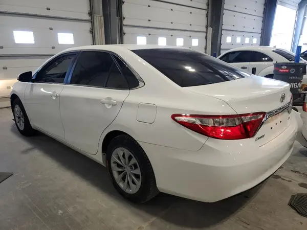 4T4BF1FKXGR522211 2016 TOYOTA CAMRY - Image 2