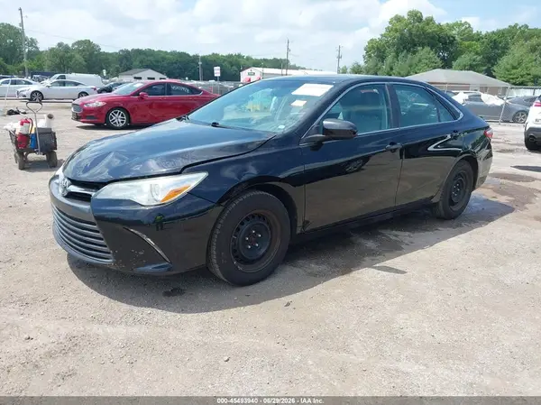 4T4BF1FKXGR522595 2016 TOYOTA CAMRY - Image 2