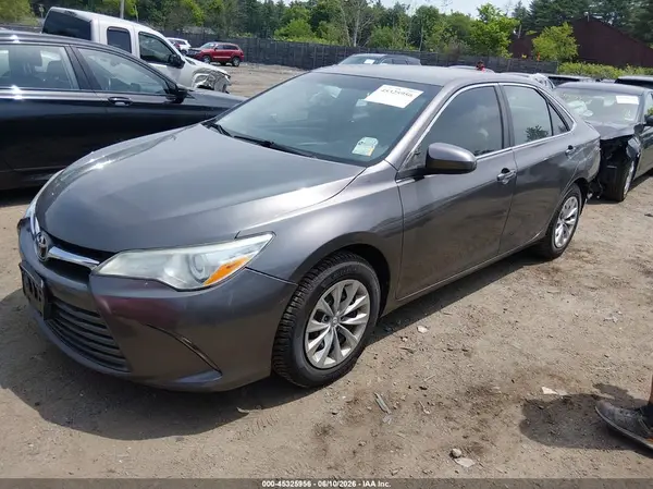4T4BF1FKXGR523228 2016 TOYOTA CAMRY - Image 2