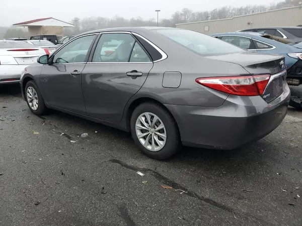 4T4BF1FKXGR523696 2016 TOYOTA CAMRY - Image 2