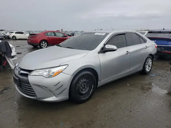 4T4BF1FKXGR523715 2016 TOYOTA CAMRY - Image 1