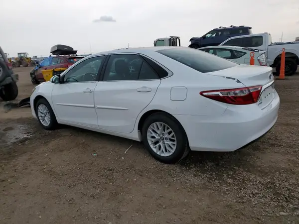 4T4BF1FKXGR524573 2016 TOYOTA CAMRY - Image 2