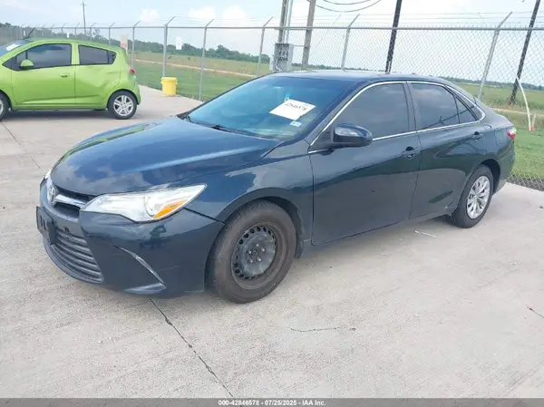 4T4BF1FKXGR526193 2016 TOYOTA CAMRY - Image 2