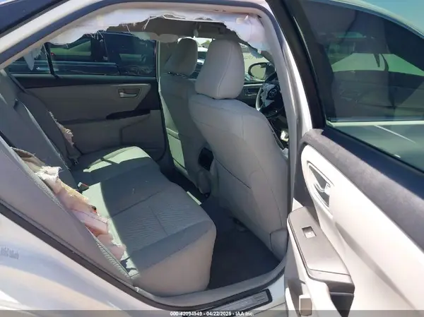 4T4BF1FKXGR527442 2016 TOYOTA CAMRY - Image 8
