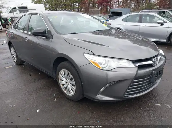 4T4BF1FKXGR530227 2016 TOYOTA CAMRY - Image 1