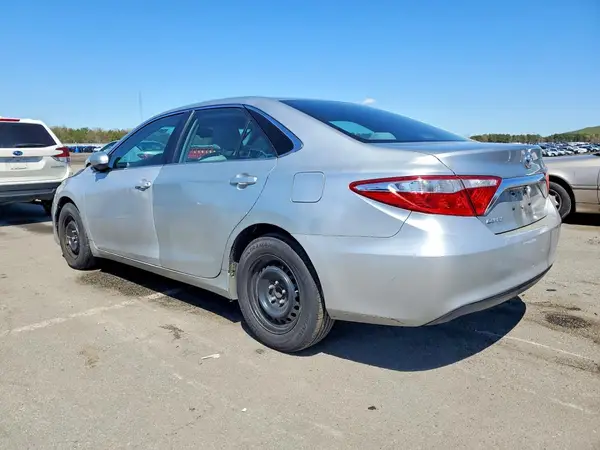 4T4BF1FKXGR531085 2016 TOYOTA CAMRY - Image 2