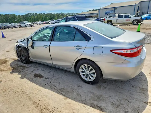 4T4BF1FKXGR531121 2016 TOYOTA CAMRY - Image 2