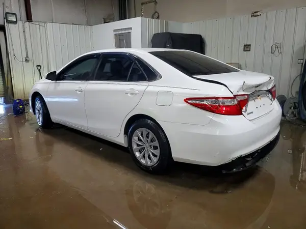 4T4BF1FKXGR533497 2016 TOYOTA CAMRY - Image 2