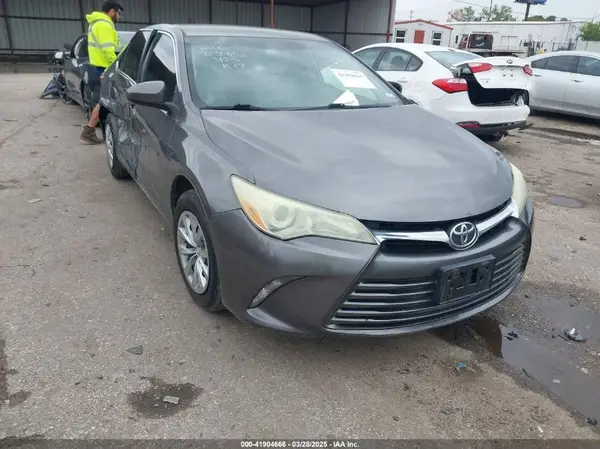 4T4BF1FKXGR536142 2016 TOYOTA CAMRY - Image 1