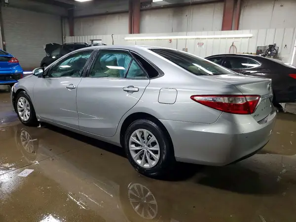 4T4BF1FKXGR537498 2016 TOYOTA CAMRY - Image 2
