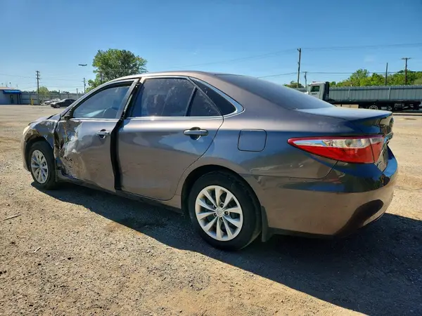 4T4BF1FKXGR537999 2016 TOYOTA CAMRY - Image 2
