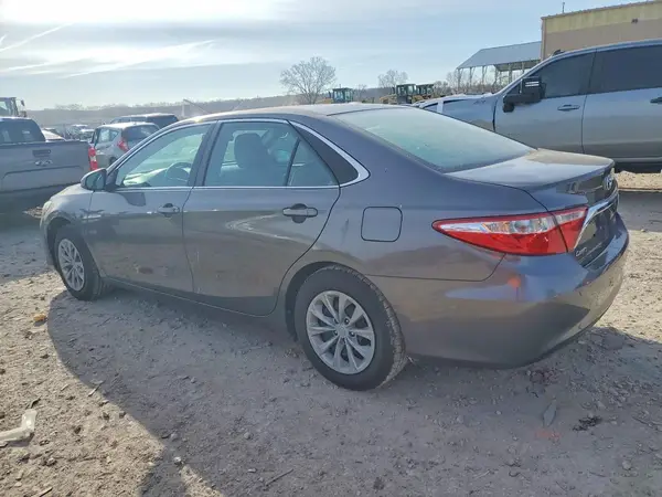 4T4BF1FKXGR541728 2016 TOYOTA CAMRY - Image 2