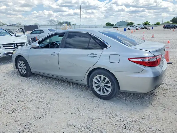 4T4BF1FKXGR542426 2016 TOYOTA CAMRY - Image 2