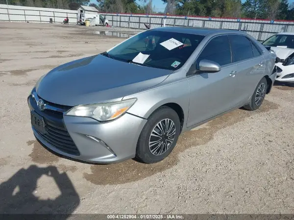 4T4BF1FKXGR543592 2016 TOYOTA CAMRY - Image 2