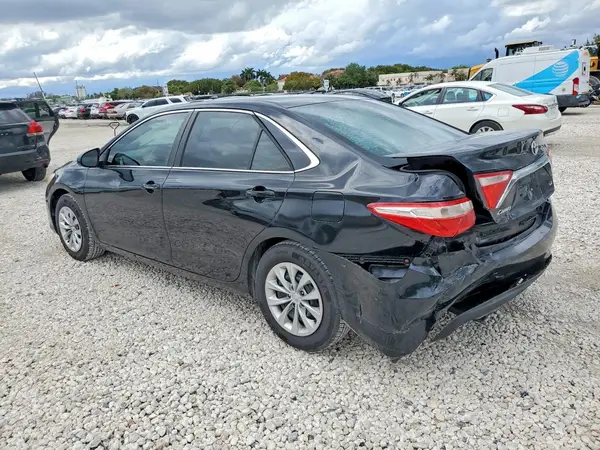 4T4BF1FKXGR545519 2016 TOYOTA CAMRY - Image 2