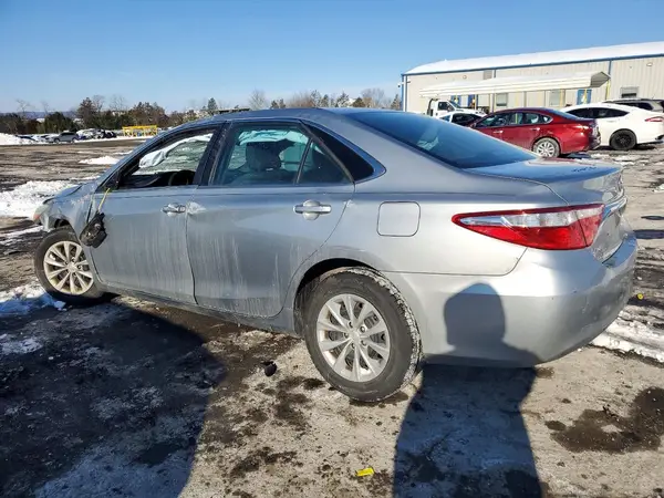 4T4BF1FKXGR545777 2016 TOYOTA CAMRY - Image 2