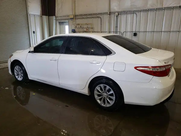 4T4BF1FKXGR548694 2016 TOYOTA CAMRY - Image 2