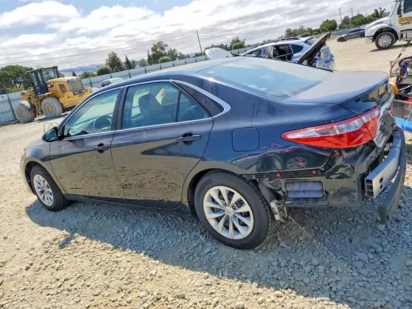 4T4BF1FKXGR550185 2016 TOYOTA CAMRY - Image 2