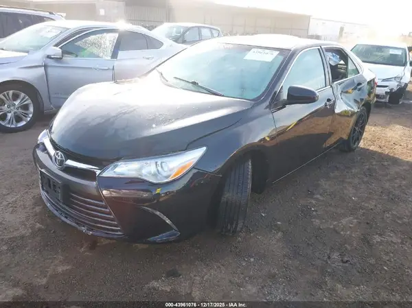 4T4BF1FKXGR550543 2016 TOYOTA CAMRY - Image 2