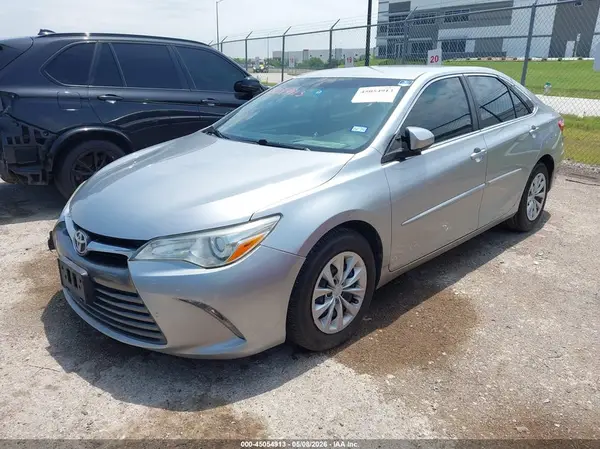 4T4BF1FKXGR554477 2016 TOYOTA CAMRY - Image 2