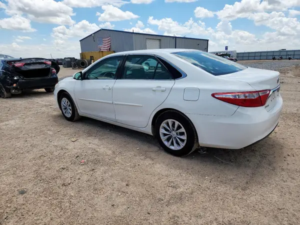 4T4BF1FKXGR561039 2016 TOYOTA CAMRY - Image 2