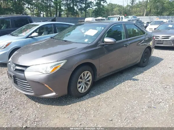4T4BF1FKXGR564569 2016 TOYOTA CAMRY - Image 2