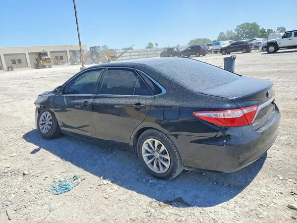 4T4BF1FKXGR564703 2016 TOYOTA CAMRY - Image 2