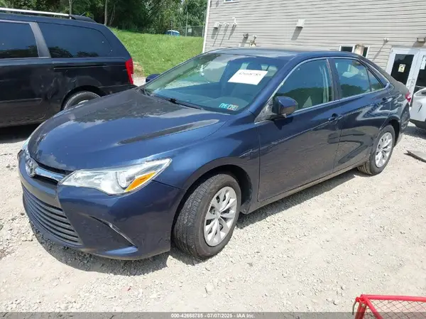 4T4BF1FKXGR565981 2016 TOYOTA CAMRY - Image 2