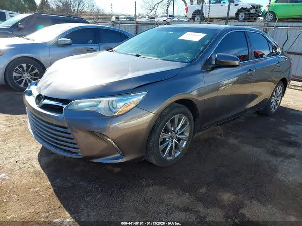 4T4BF1FKXGR566869 2016 TOYOTA CAMRY - Image 2
