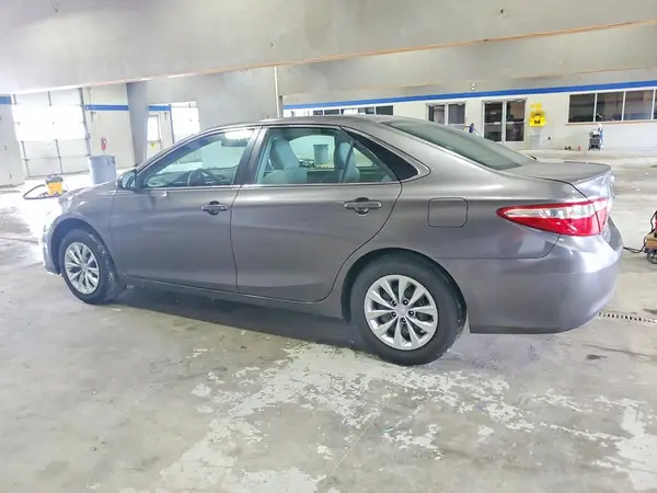 4T4BF1FKXGR567956 2016 TOYOTA CAMRY - Image 2
