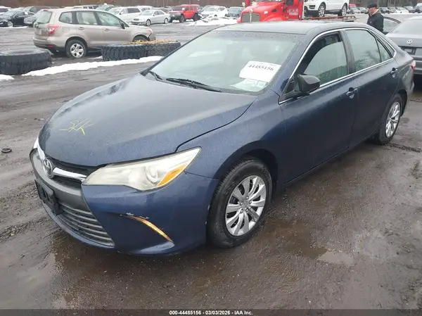 4T4BF1FKXGR568881 2016 TOYOTA CAMRY - Image 2