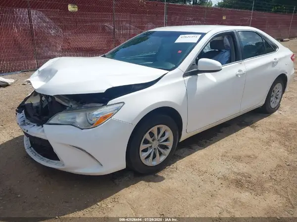 4T4BF1FKXGR569335 2016 TOYOTA CAMRY - Image 2