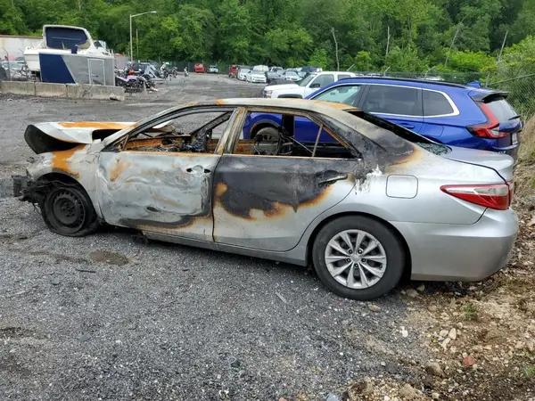 4T4BF1FKXGR572350 2016 TOYOTA CAMRY - Image 2