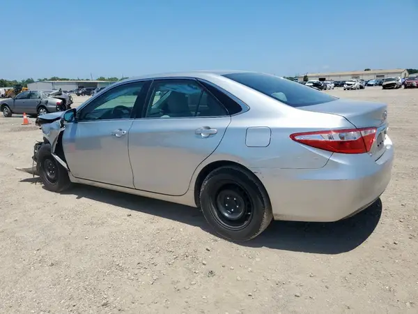 4T4BF1FKXGR574633 2016 TOYOTA CAMRY - Image 2