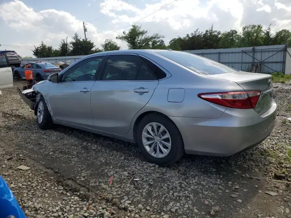 4T4BF1FKXGR575930 2016 TOYOTA CAMRY - Image 2