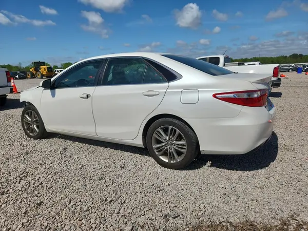 4TBF1FKXHU325700 2017 TOYOTA CAMRY - Image 2