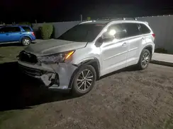 521810 2017 TOYOTA HIGHLANDER