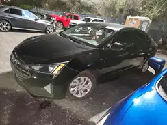 555686 2020 HYUNDAI ELANTRA