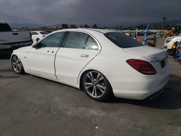 55SWF4HB0JU260843 2018 MERCEDES-BENZ C-KLASSE - Image 2