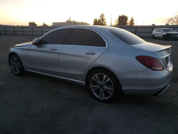 55SWF4HB8HU225722 2017 MERCEDES-BENZ C-KLASSE - Image 2